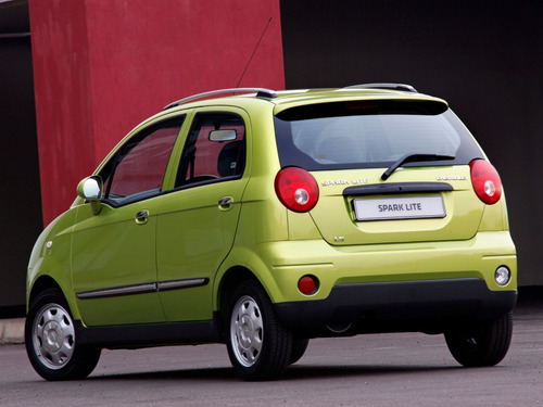 Caminero Rojo Trasero Chevrolet Spark - Imagen 3